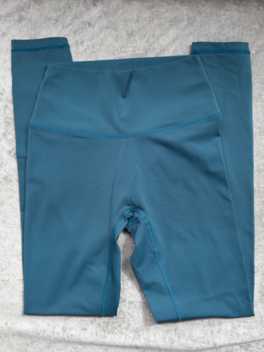 💙 NVGTN Signature 2.0 Workout Leggings | Buttery Soft | Pacific Blue | Size M 💙 - Picture 5 of 10